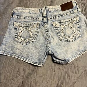Big Star Denim Shorts Size 27